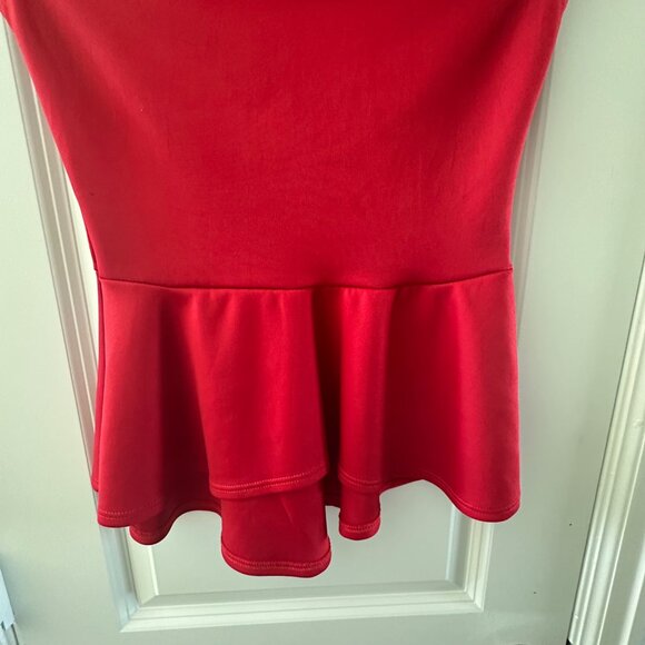 Red Peplum Top With Cap Sleeves  Medium Size  96% Polyester 4% Spandex  Love J U - Picture 6 of 6